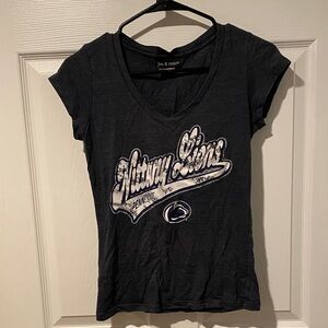 5th & Ocean Grey Graphic Women's Tee